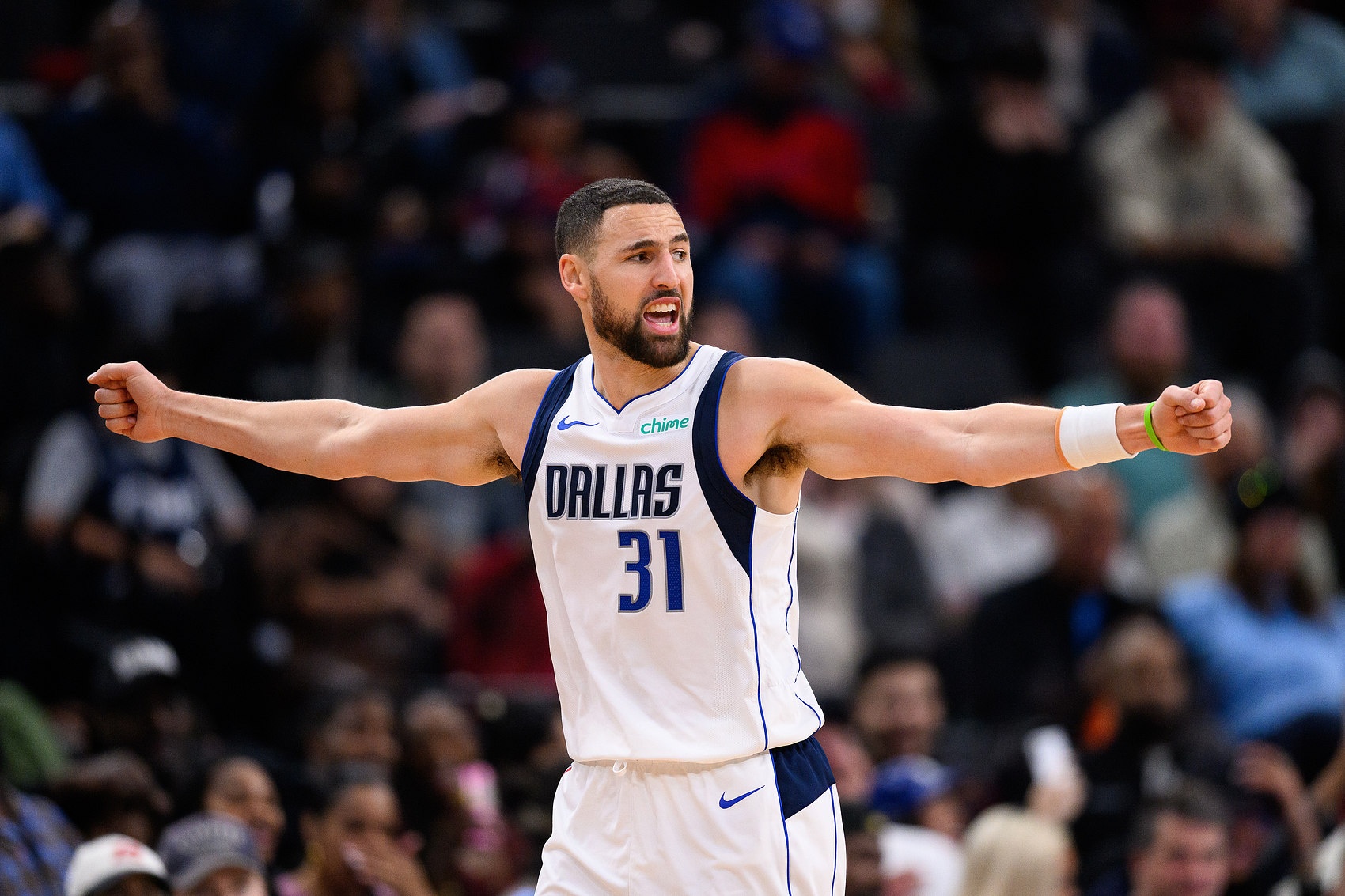 皇冠官网-克莱：生涯第15个赛季&amp;我享受在场的每一秒 能打球真的是一种福气