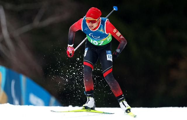 皇冠app-锐评｜笑对万难，他们值得被更多人看见|冬残奥会|越野滑雪|高山滑雪|奖牌榜|刘子旭_新浪体育_新浪新闻